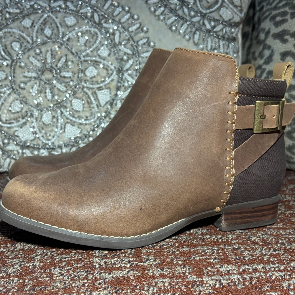 NWOB Spenco brown leather short boots classic fall women’s boots 8.5 rounded toe